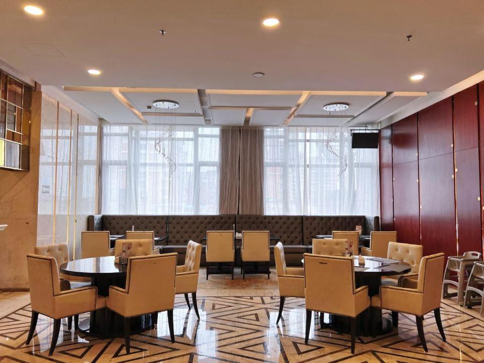 Menshine Gloria Plaza Hotel Shantou Exteriör bild