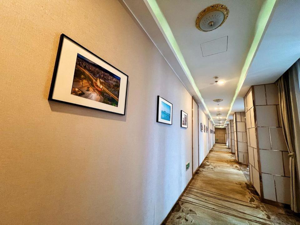 Menshine Gloria Plaza Hotel Shantou Exteriör bild