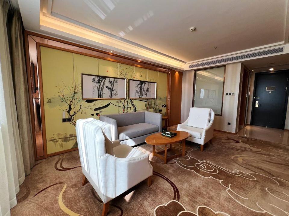 Menshine Gloria Plaza Hotel Shantou Exteriör bild