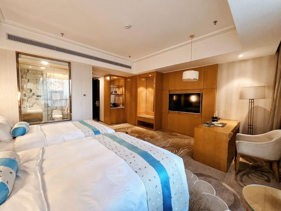 Menshine Gloria Plaza Hotel Shantou Exteriör bild