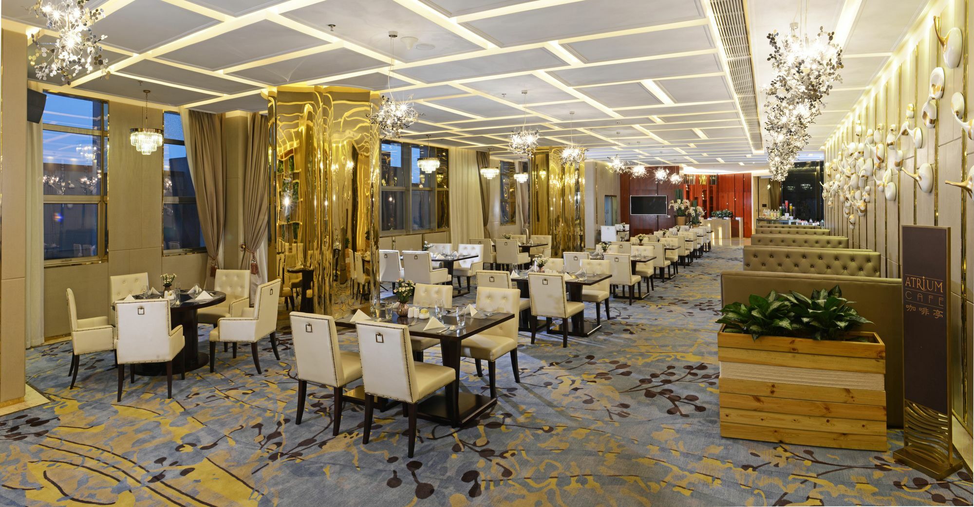 Menshine Gloria Plaza Hotel Shantou Exteriör bild